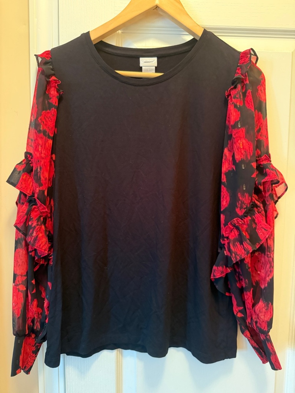 Women Chico's Black Top with Red Floral Ruffle Sleeves long sleeve round neck